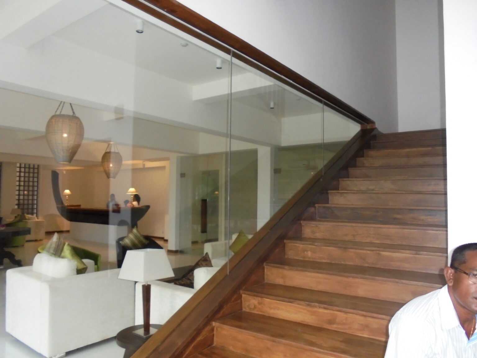 ALUMINIUM TEMPERED GLASS PARTITIONS