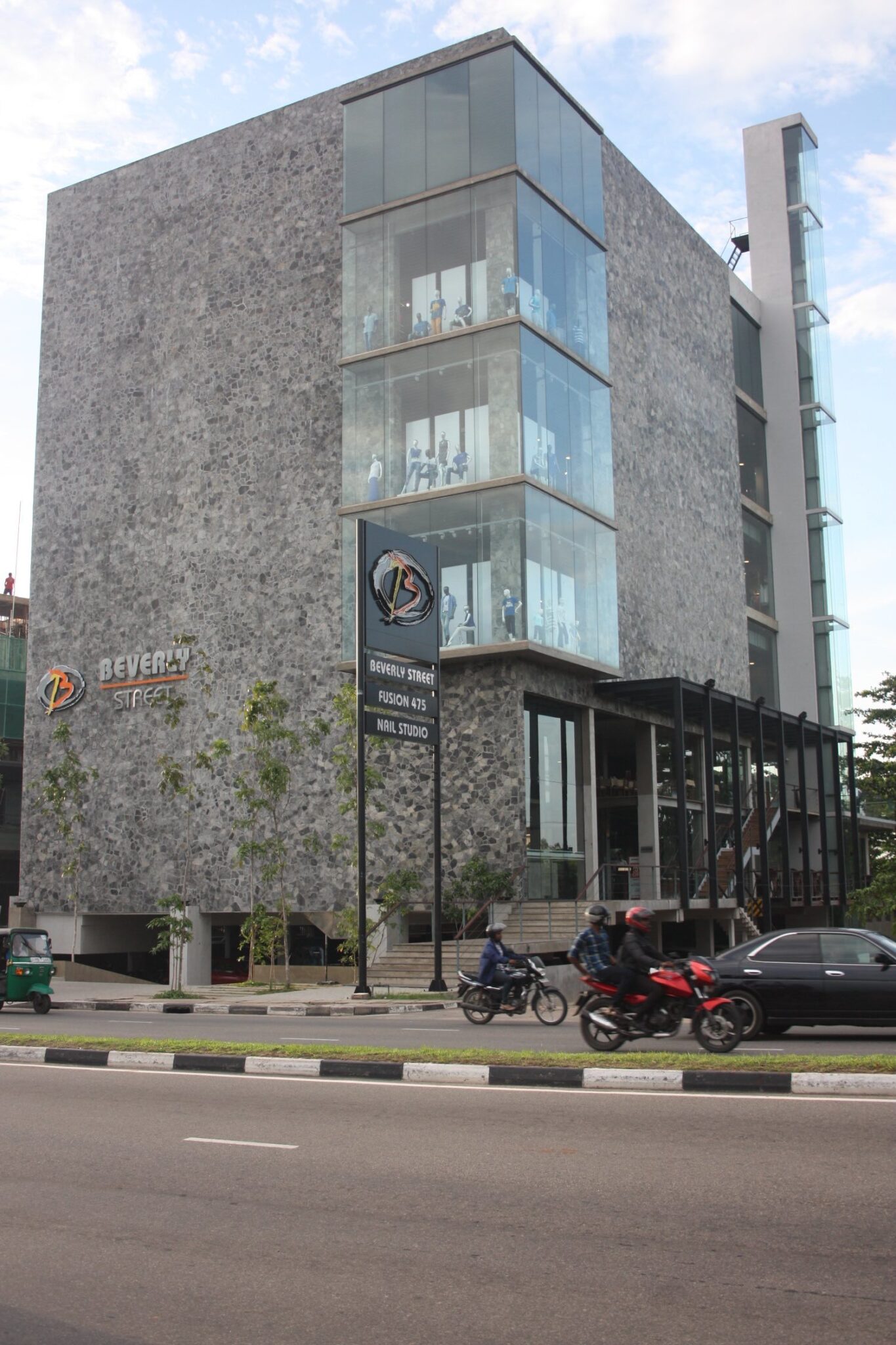 BEVERLEY STREET - RAJAGIRIYA